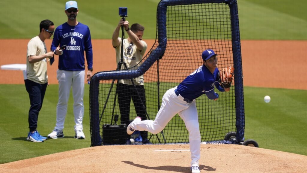 Dodgers say Shohei Ohtani will pitch on Monday night against Padres