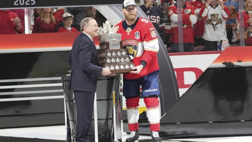 Florida Panthers’ Sam Bennett wins Conn Smythe Trophy as playoff MVP