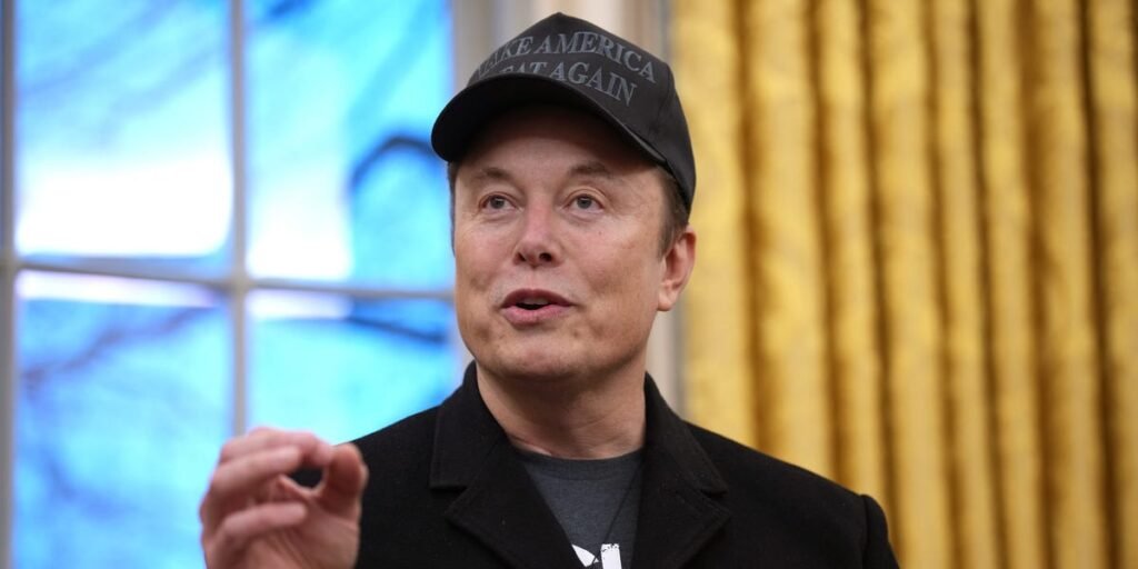 Elon Musk: XAI Is Calling Its Staff Engineers, Not Researchers