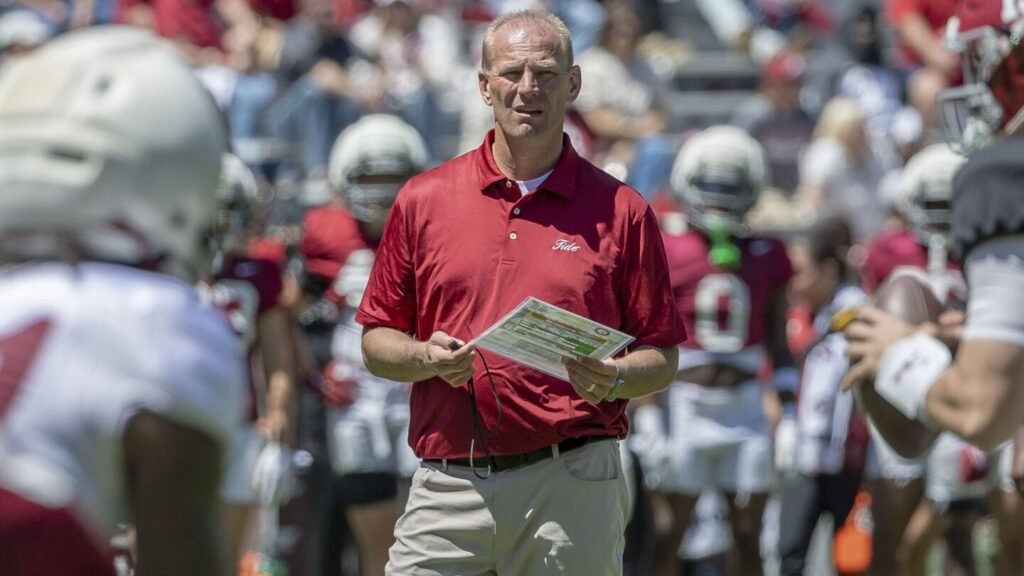 DeBoer looks to escape Saban’s shadow, lead Tide back to playoffs in 2nd season