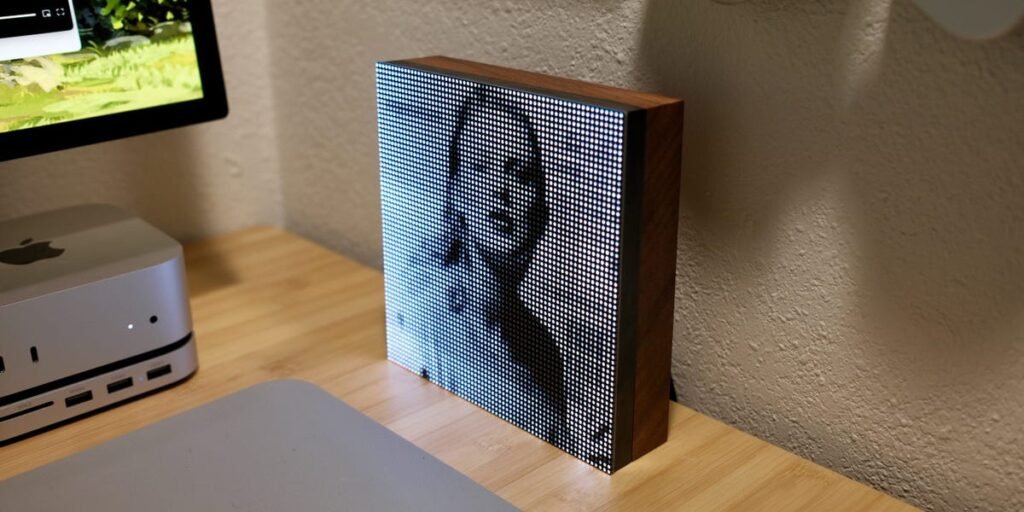 This Lo-Fi Display Brings Retro Vibes to Your Music