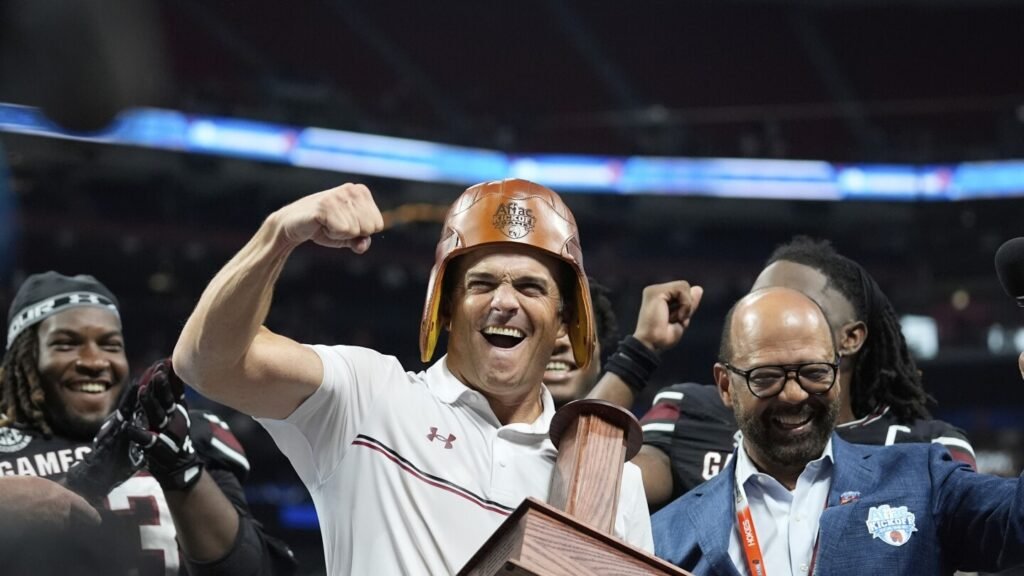 Big punt return helps No. 13 South Carolina beats Virginia Tech in opener