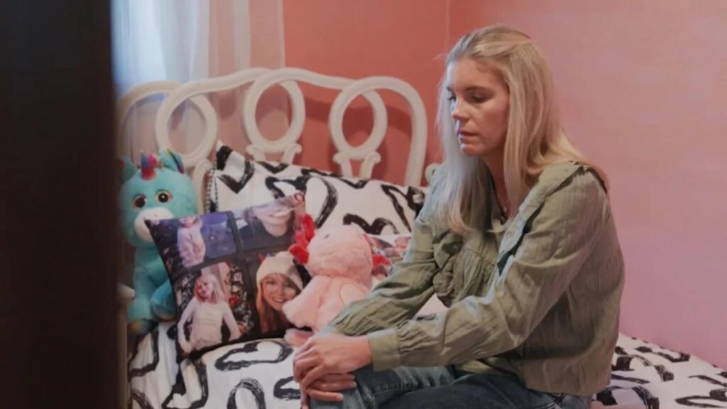 Mother of 10-year-old girl who died by suicide turns grief into a warning