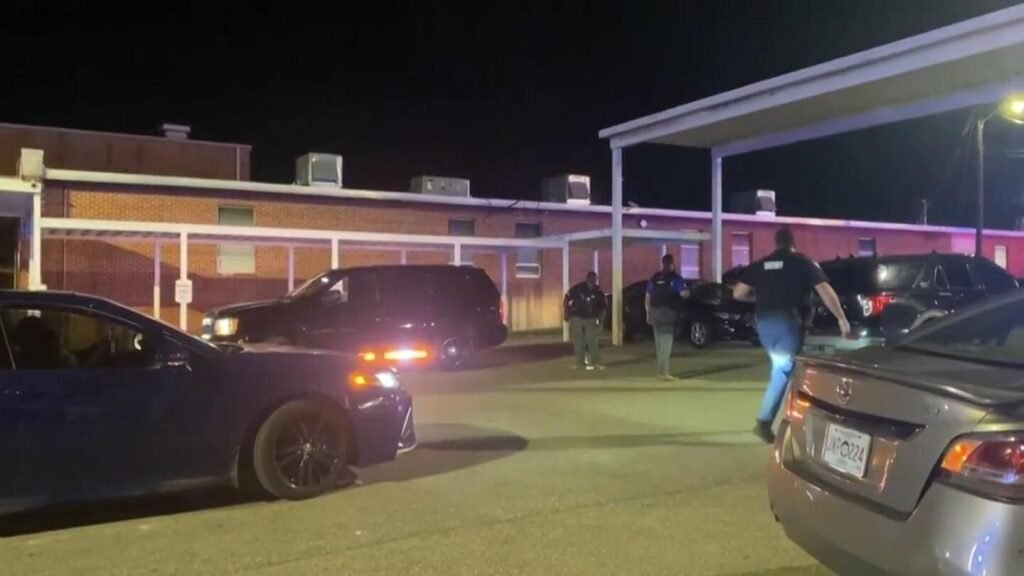 Mississippi shootings leave 6 dead, others injured