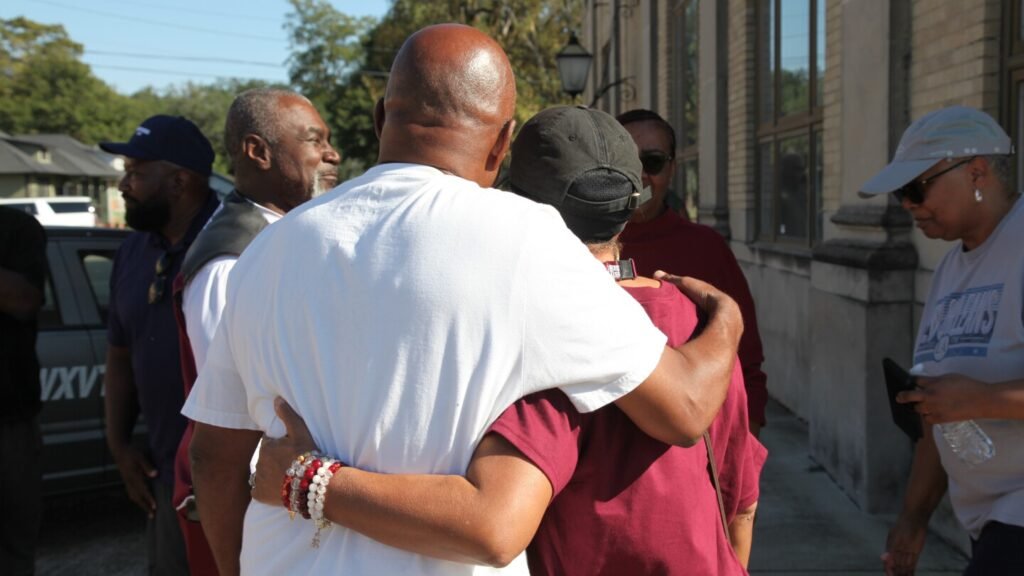 FBI seeks help to identify suspects in mass shooting that left 6 dead in the Mississippi Delta