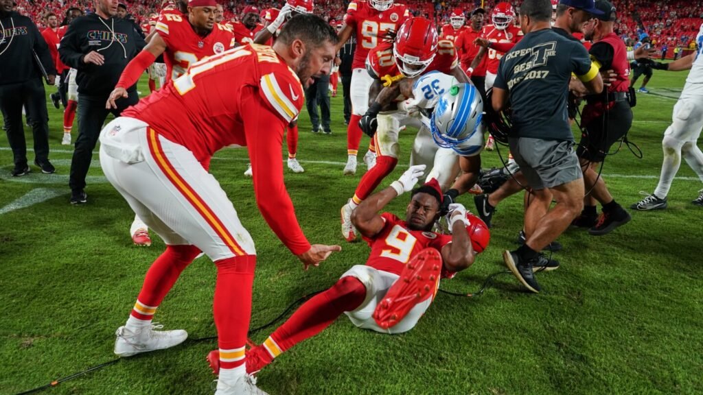 Lions’ Branch punches Chiefs’ Smith-Schuster to set off postgame melee