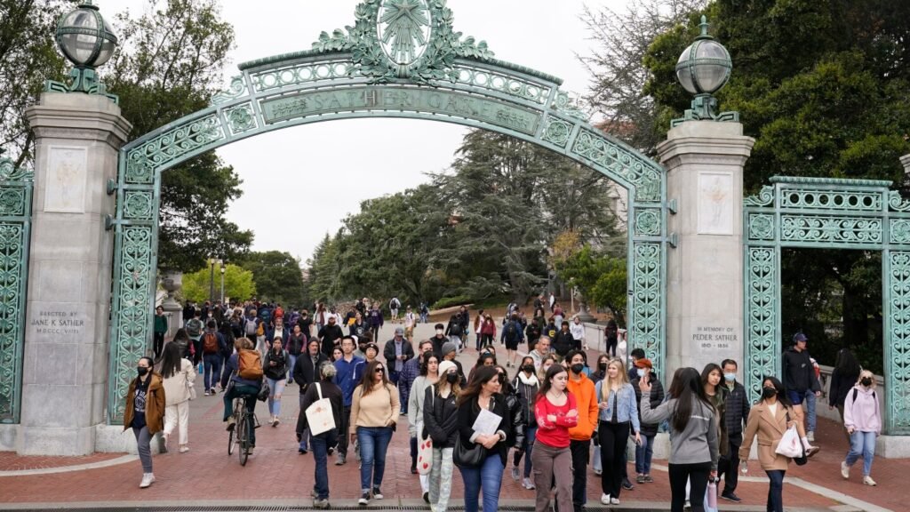 Defying a nationwide trend, UC Berkeley enrolled more new international students this year