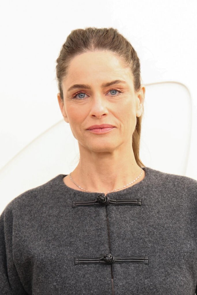 Amanda Peet reveals breast cancer diagnosis in emotional essay