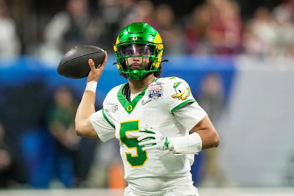 Oregon QB Dante Moore reveals he has fought depression and seeks support for mental health services