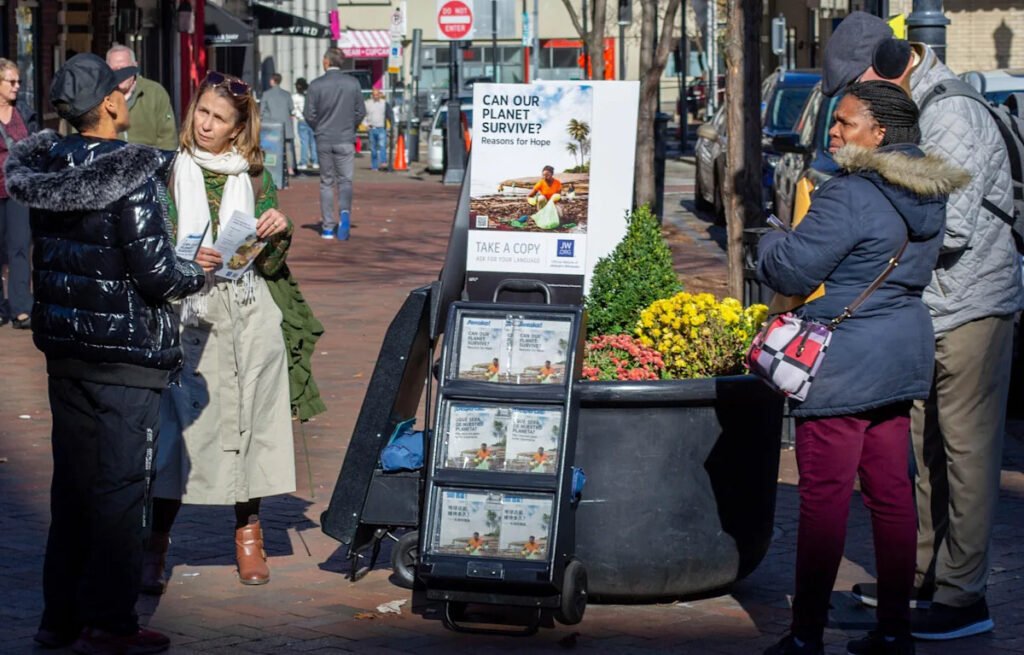 Jehovah’s Witnesses ease policy on transfusions, allowing storage and use of one’s own blood