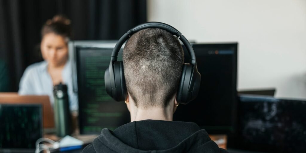 Big Tech, Wall Street Bring AI to Performance Reviews