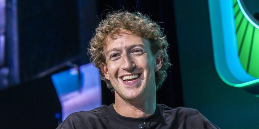 Zuckerberg: a Dozen AI Researchers Can Drive Breakthroughs
