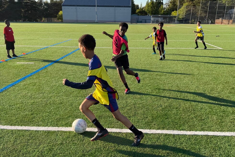 Nonprofit returns free World Cup tickets over barring of Somali ref