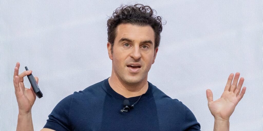 Brian Chesky Says Luggage Storage Is ‘Sleeper Hit’ in Airbnb Services