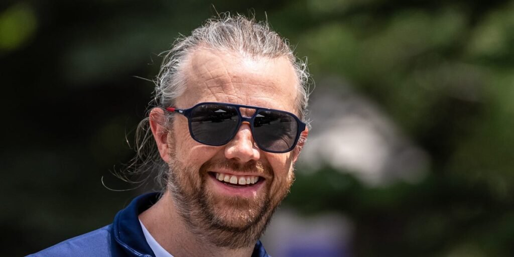 SaaSpocalypse Update: Atlassian Soars, HubSpot Tumbles