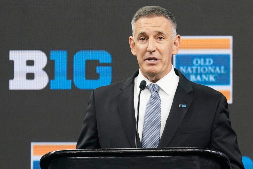 Big Ten Conference bans pro football players from playing at its schools