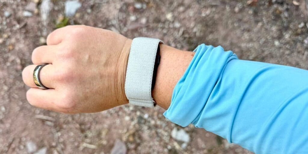 Garmin CIRQA Review: a Fitness Expert’s Take on the New Screenless Wearable
