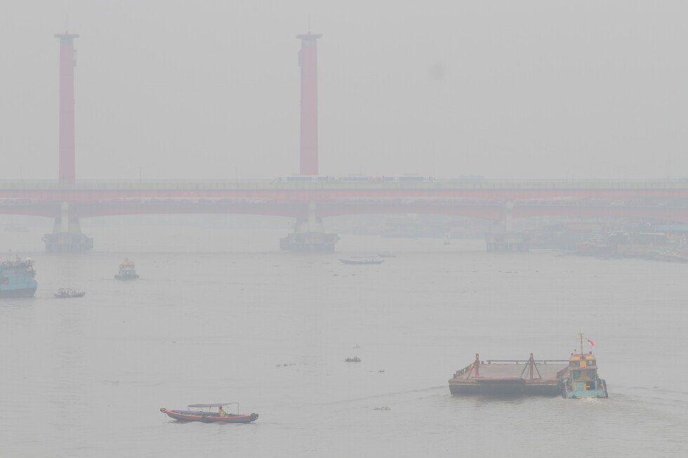 Indonesia’s wildfire haze disrupts learning for 1.4 million students